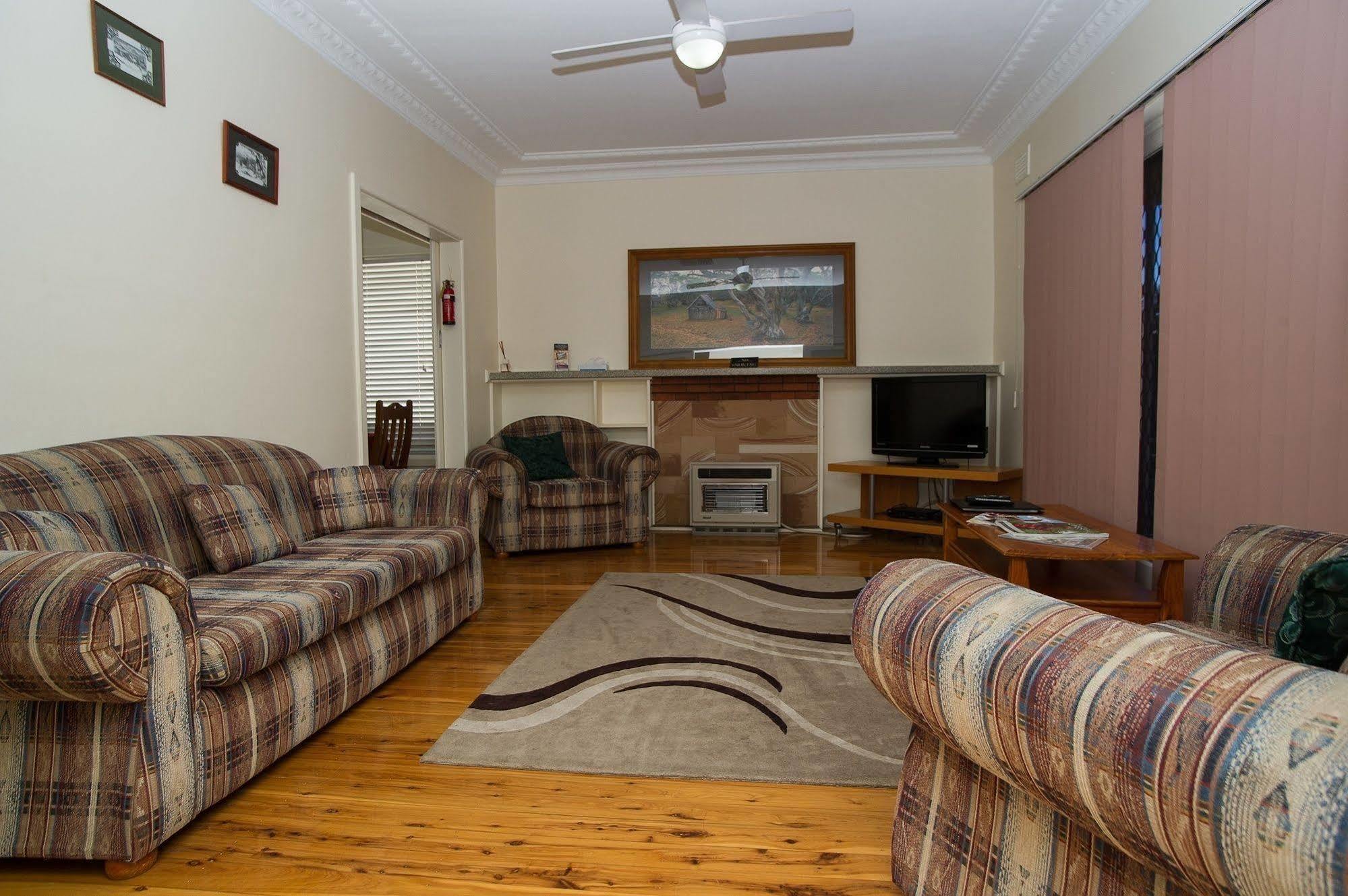 Manera Heights Apartments Dubbo Buitenkant foto