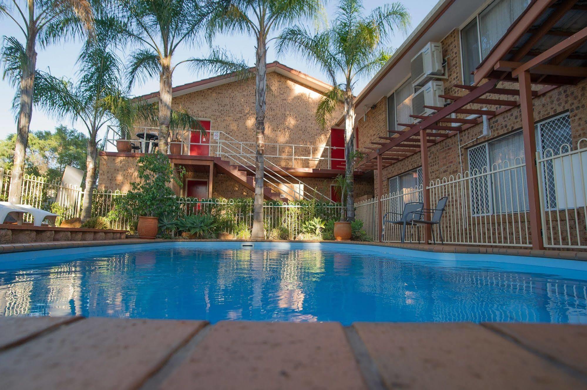 Manera Heights Apartments Dubbo Buitenkant foto